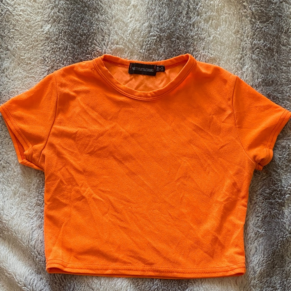 4/$30 PrettyLittleThing Neon Orange Cropped Tee